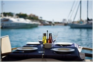 Yacht charter Dubai